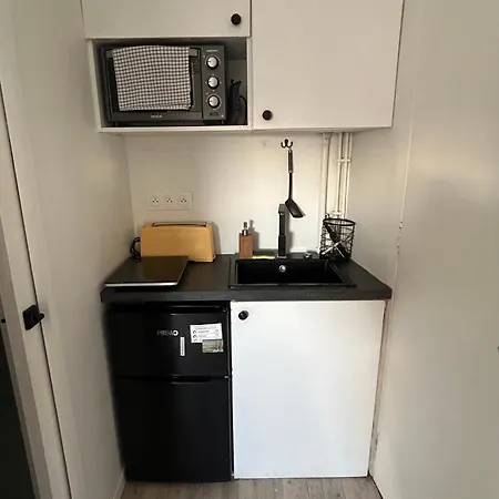 In Le Marais Silm Apartment Paris